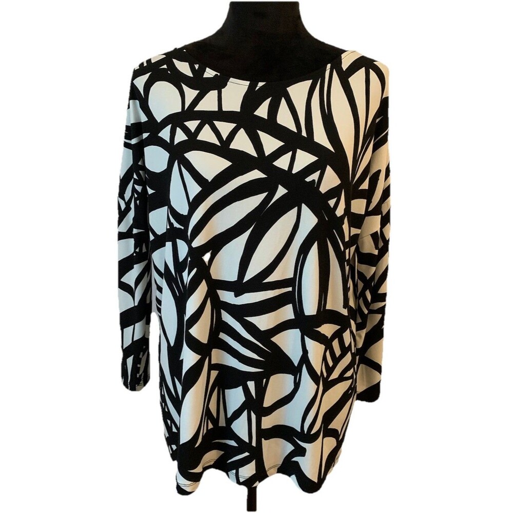 Chicos Easywear Size 2 Womens Large Top Black White Artsy 3/4 Sleeve Stretch